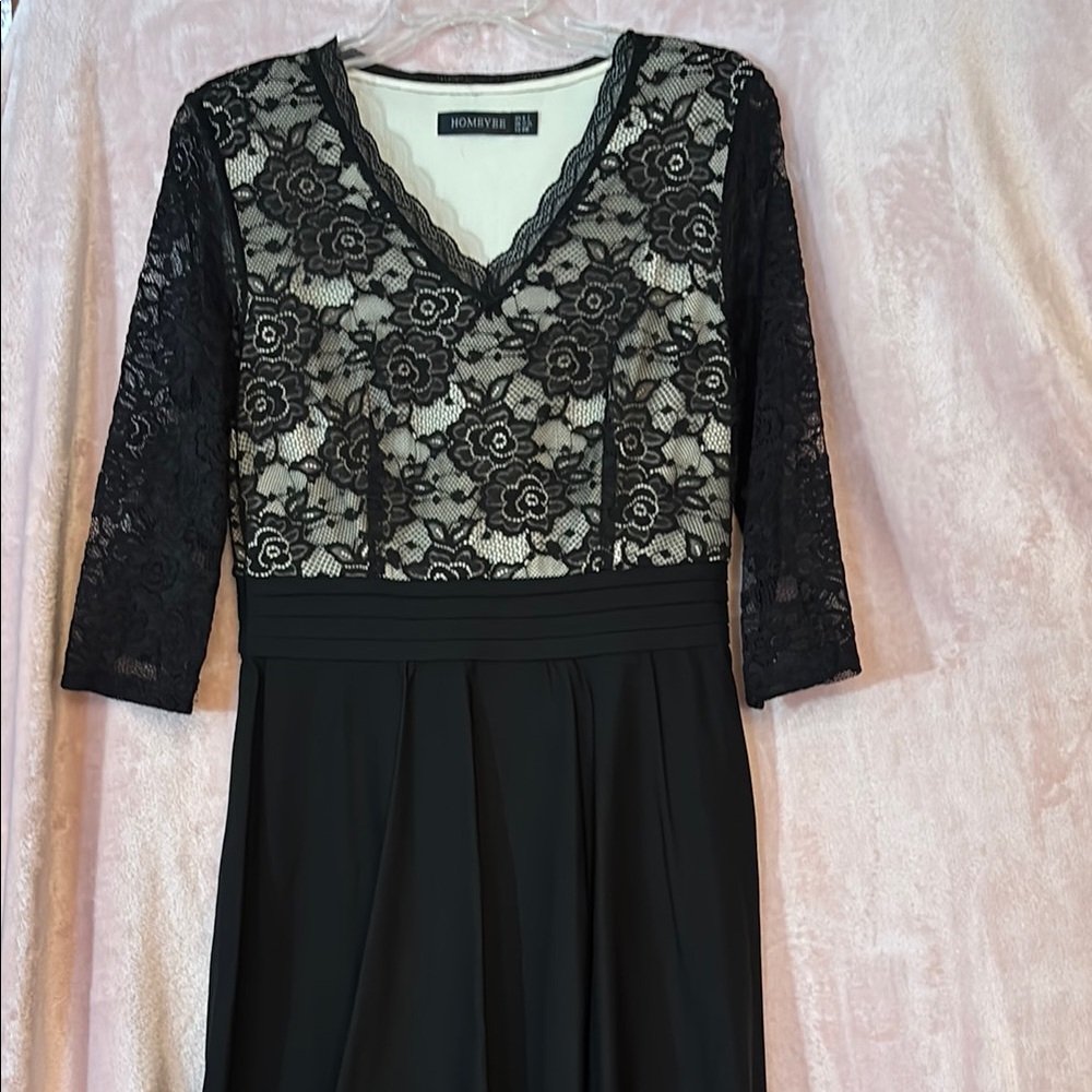 Black Lace Women’s Dress, Size Large, side zip closure, flare skirt